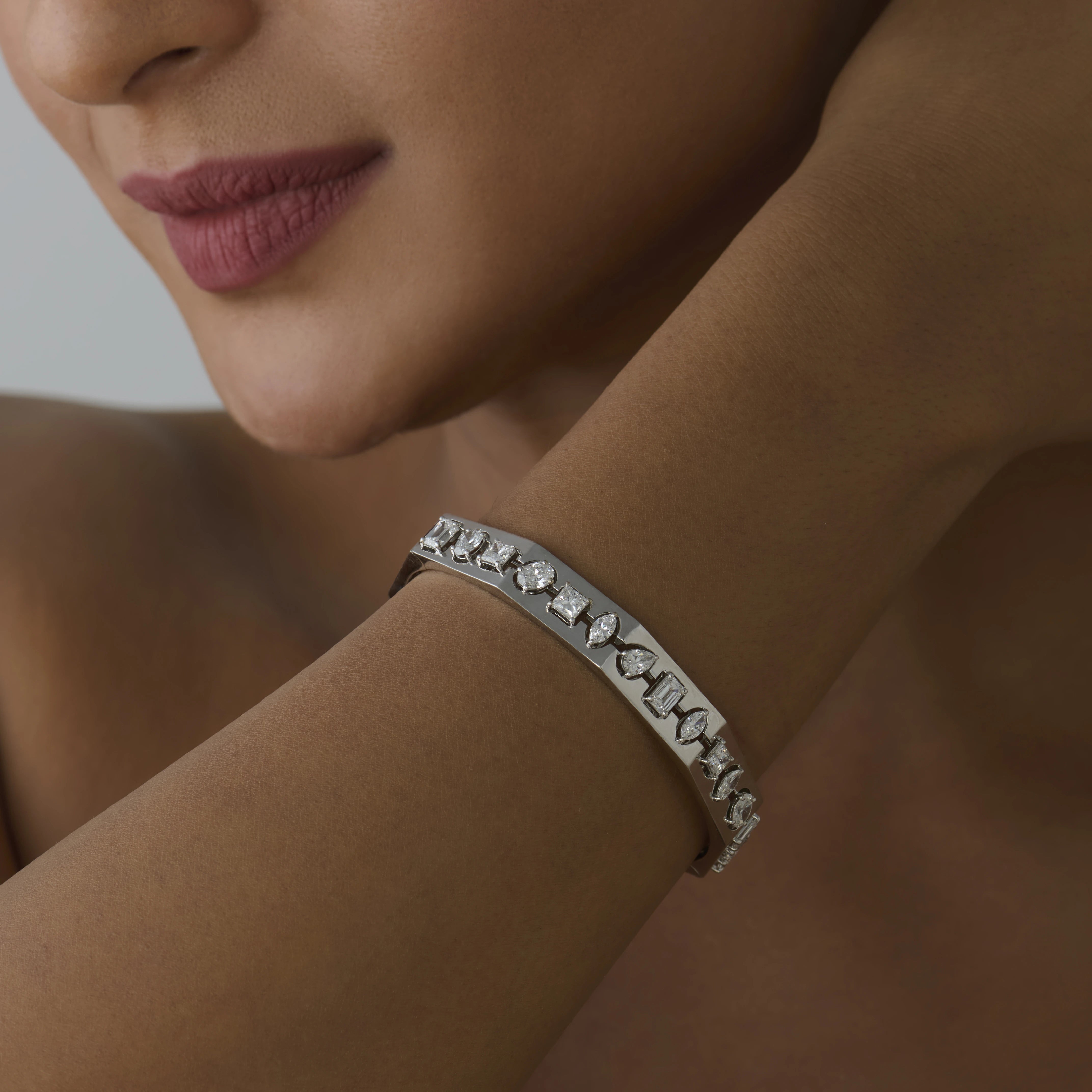 Mixed Cut Oval Bracelet