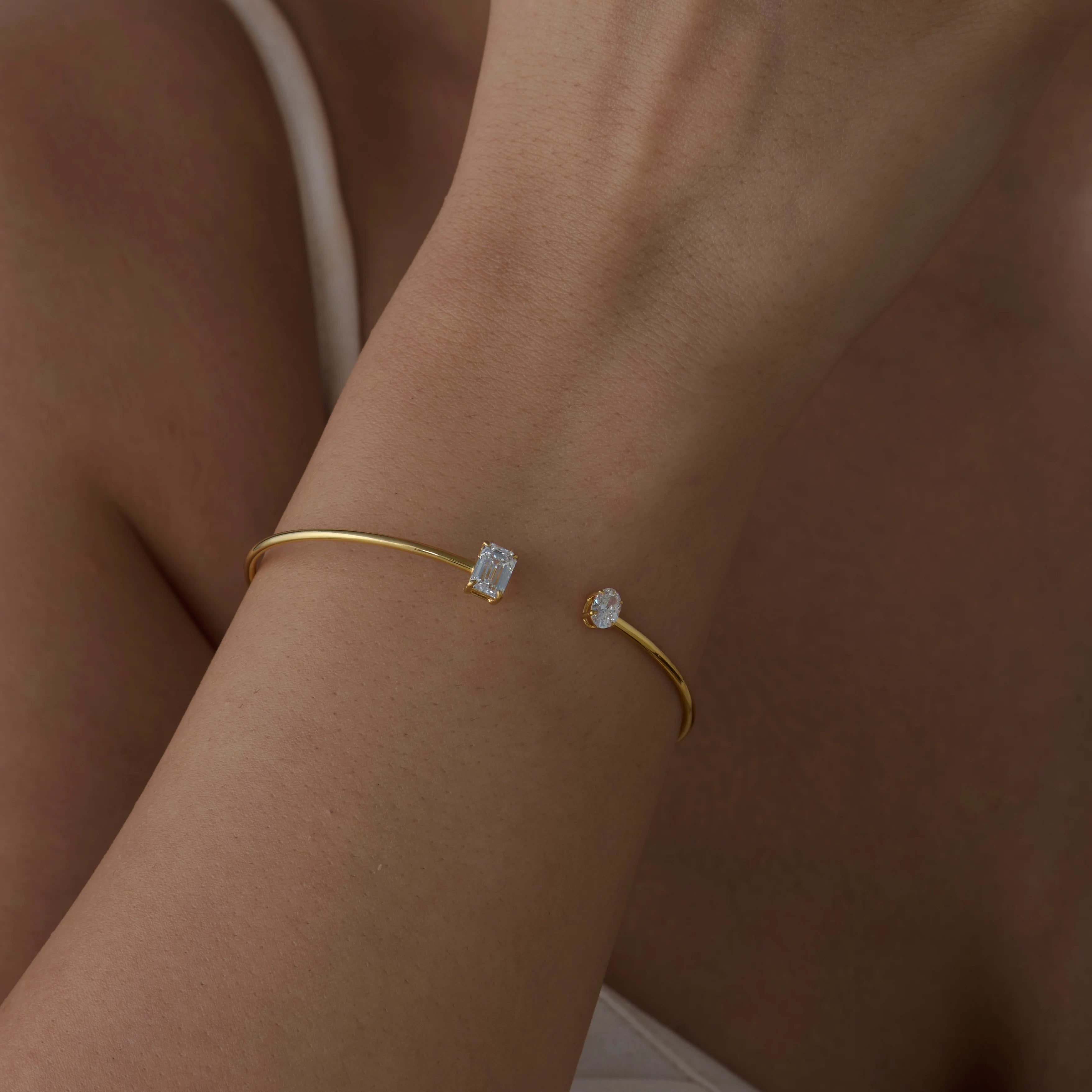 Emerald & Oval Cut Open Tube Bracelet