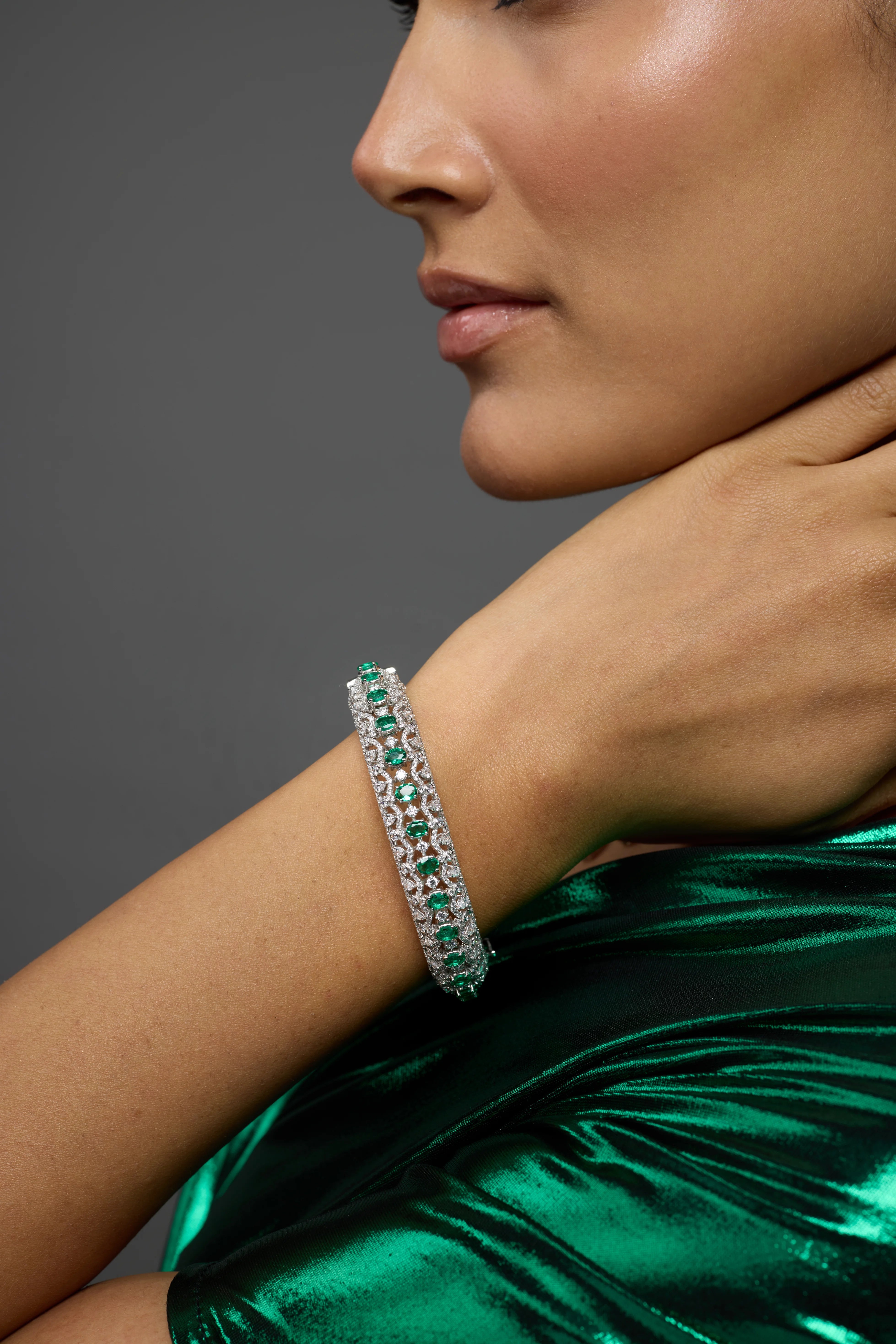 Oval Pear Cut Green Semi Precious Bracelet