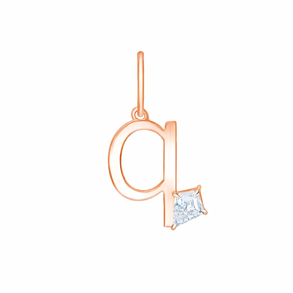 Kite Cut Initial Q Pendant