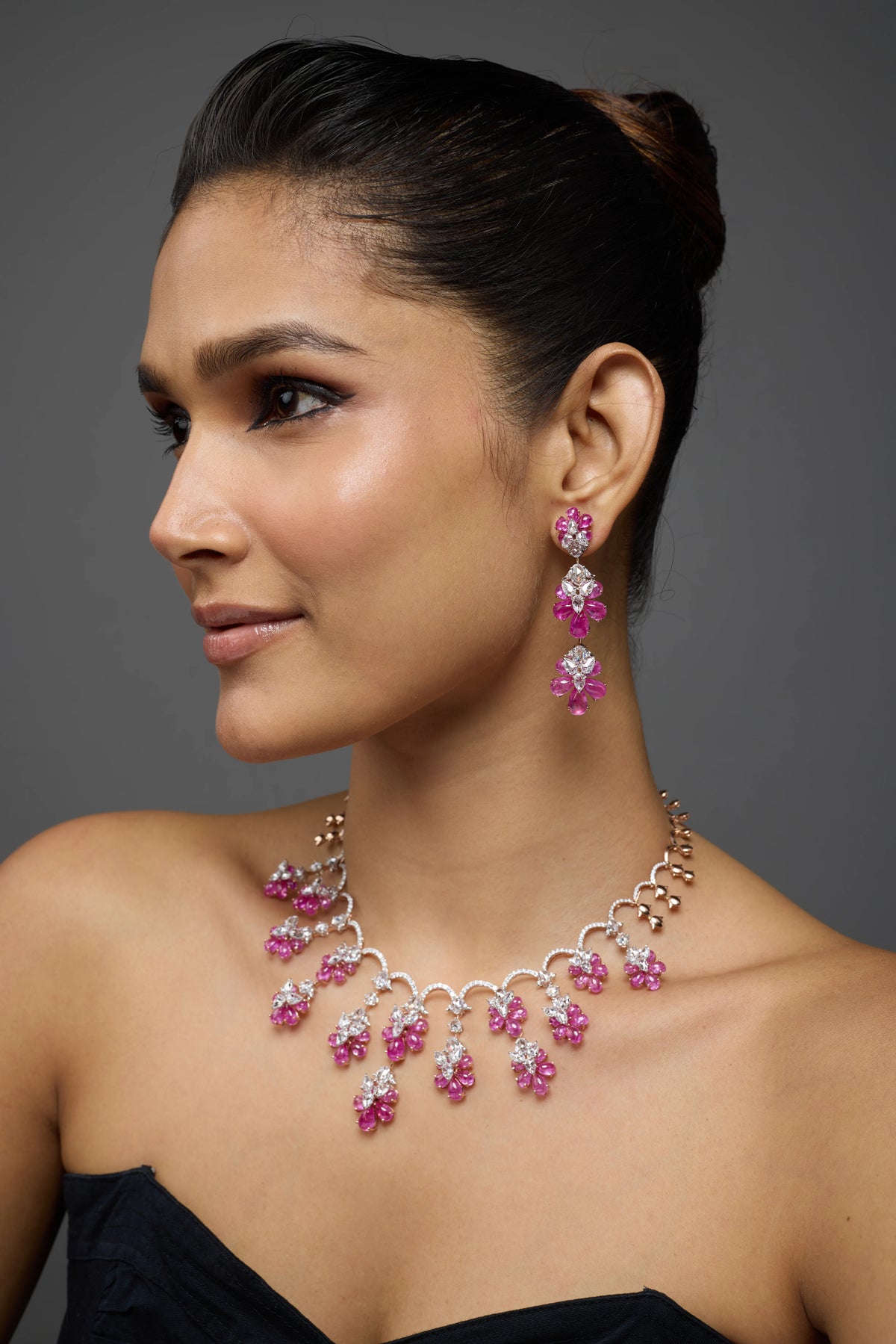 Mixed-Cut Floral Fringe Pink Necklace