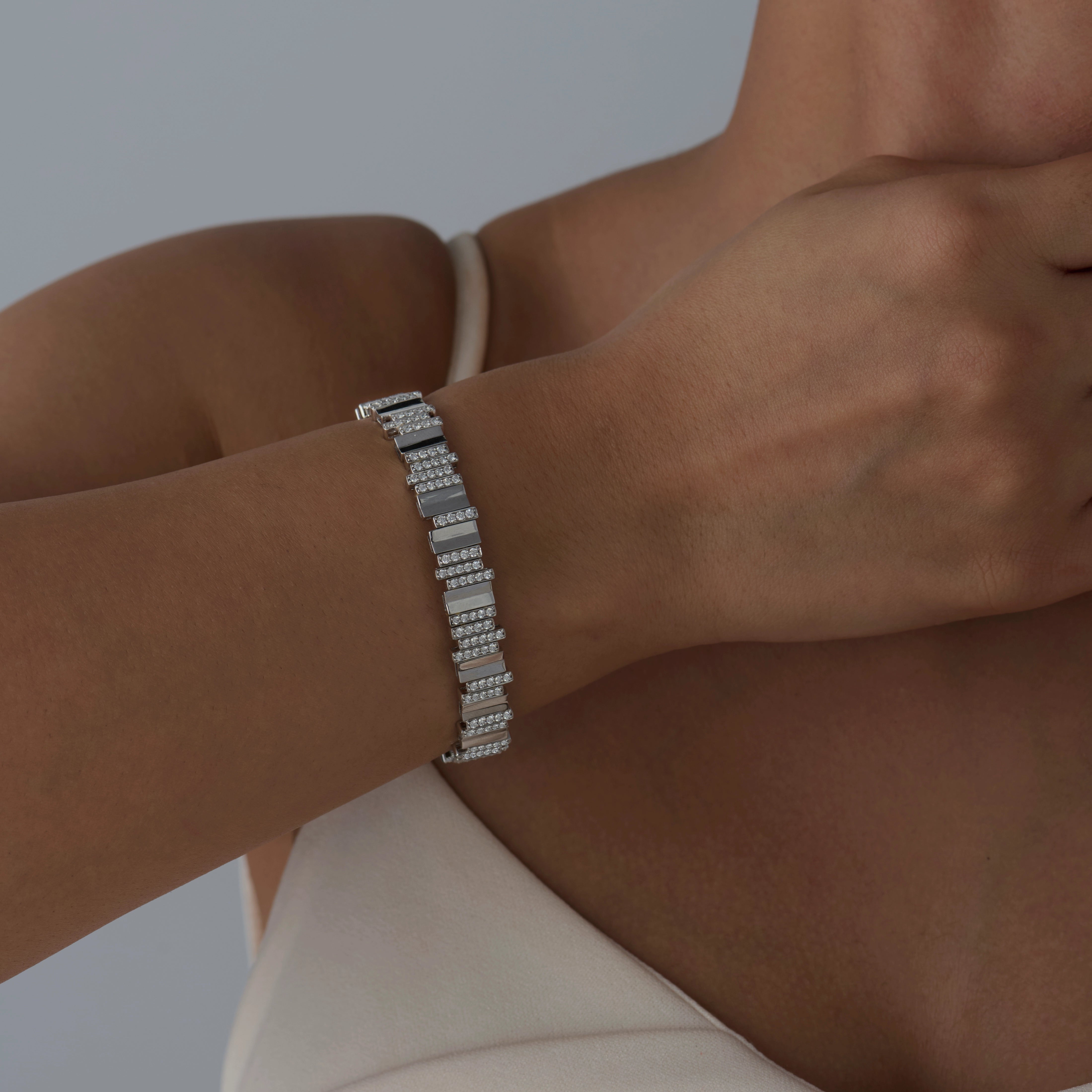 Baguette Cluster Oval Bracelet 