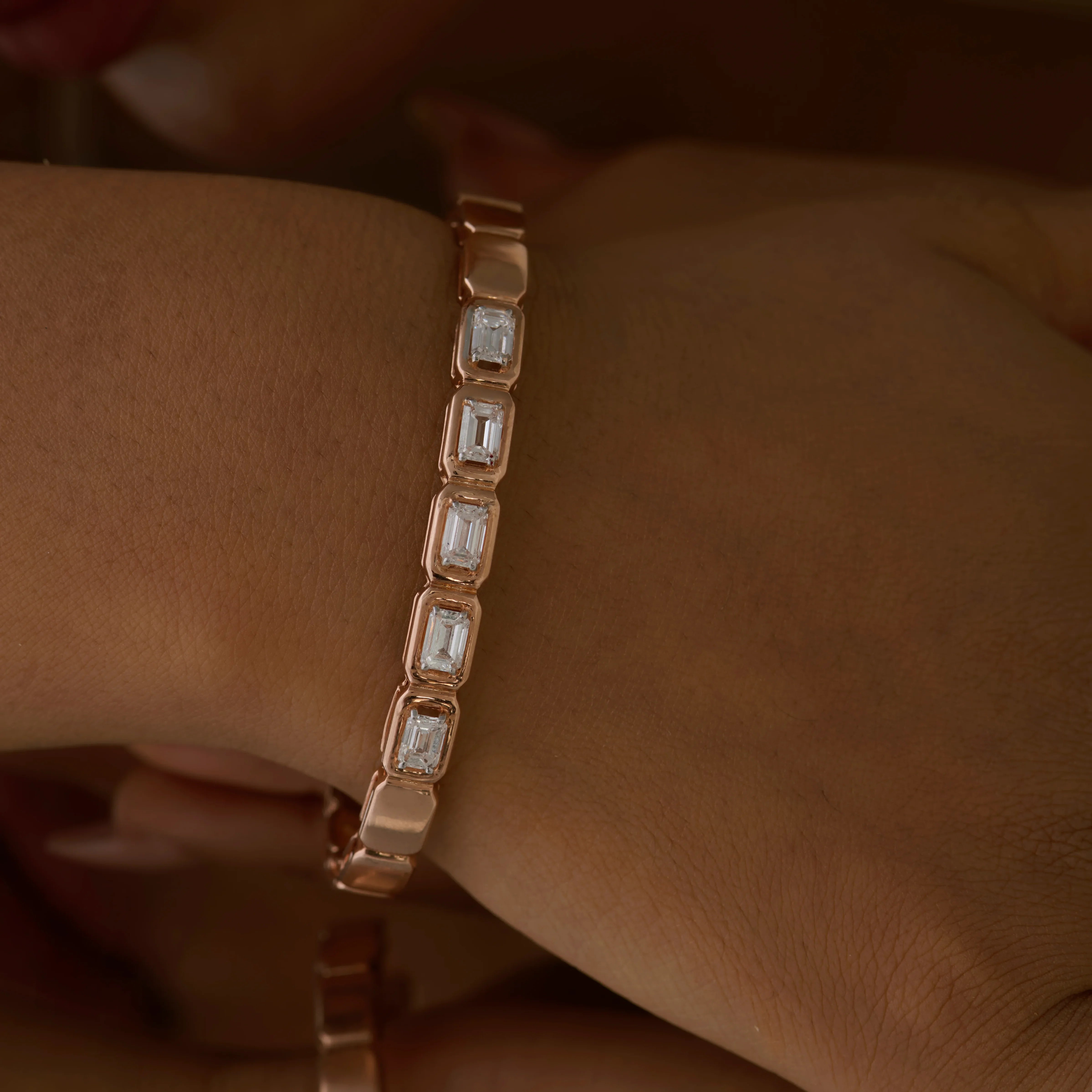 22 Carat Emerald Cut Diamond Line Oval Bracelet 