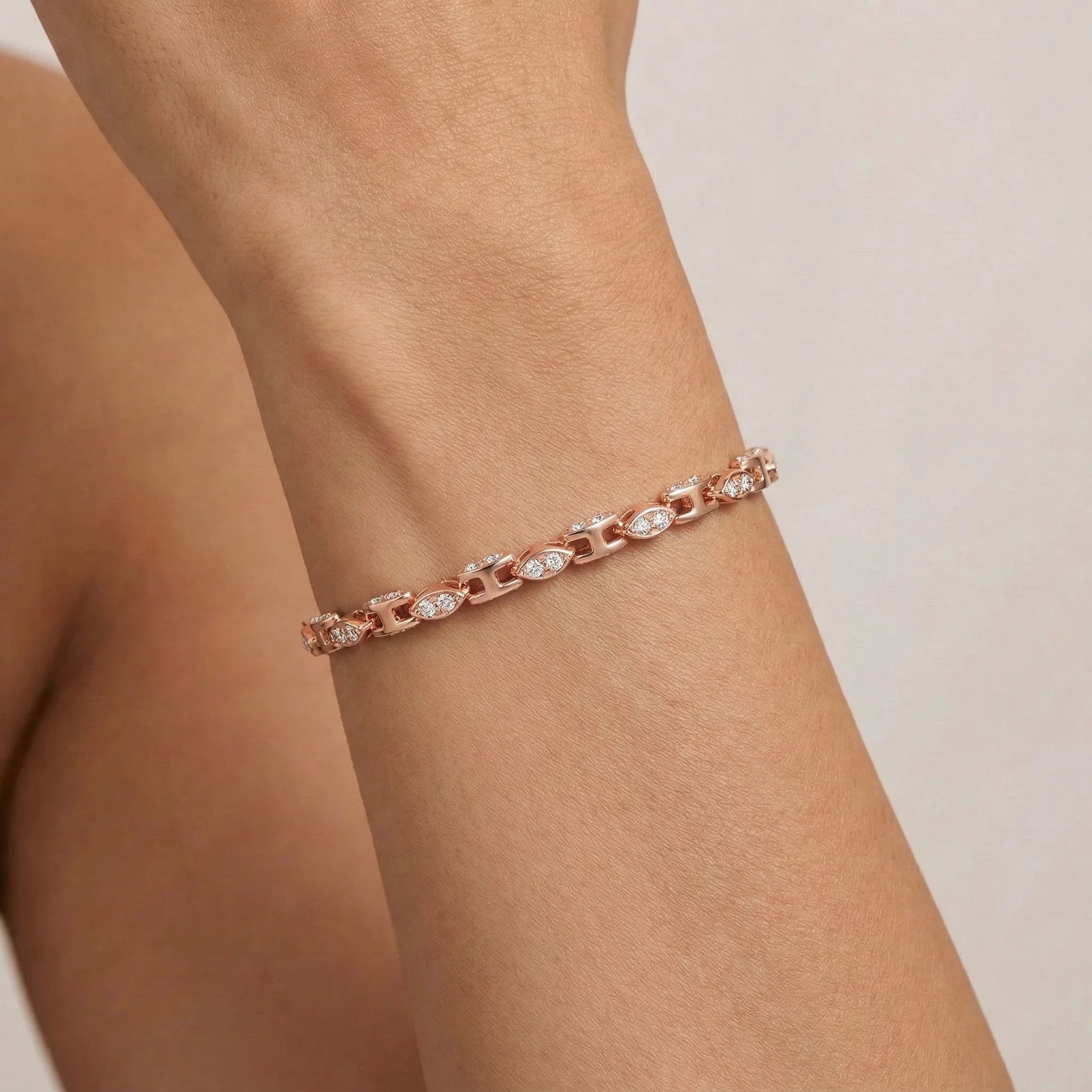 Brilliant Cut Marquise Motif Link Bracelet