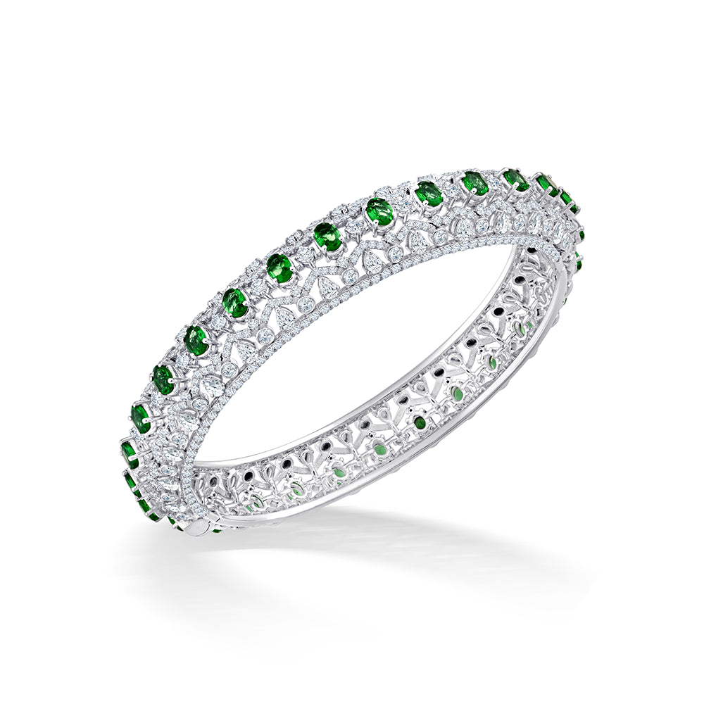 Oval  Pear Cut Green Semi Precious Bracelet