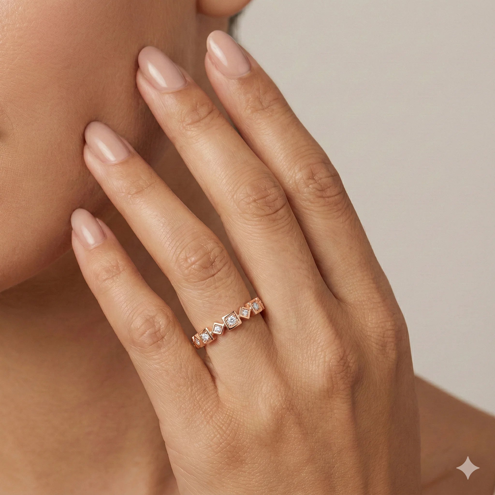 Brilliant Cut Geometric Frame Band