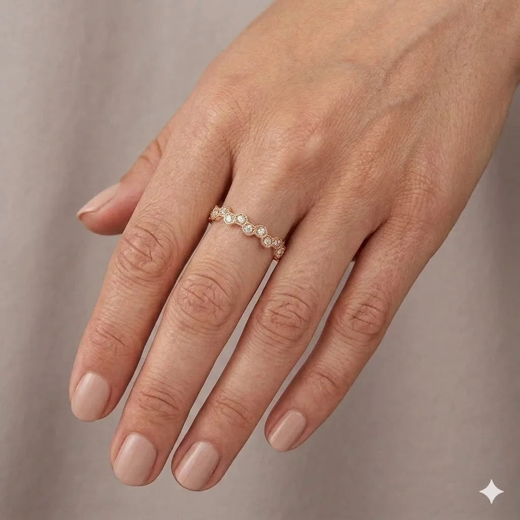 Brilliant Cut Hexagon Pattern Band